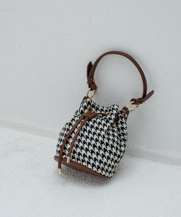 【PAOLA NUTTI/パオラ ヌッティ】千鳥柄巾着バッグ