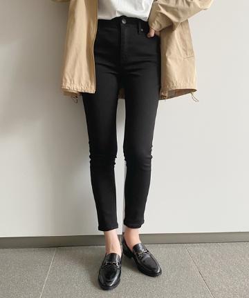 【YANUK/ヤヌーク】スキニーデニムパンツ PATRICIA/パトリシア