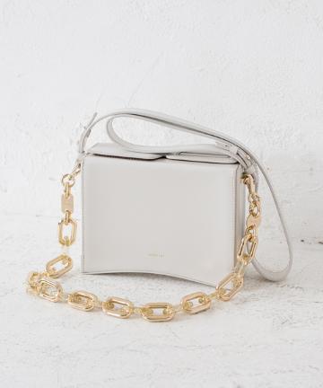 【LOEUVRE/ルーブル】スクエアチェーンバッグ