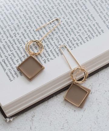 【ZHUU/ズー】菱形ピアス