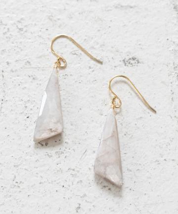 【a.v.max/エーヴィ・マックス】ストーンピアス