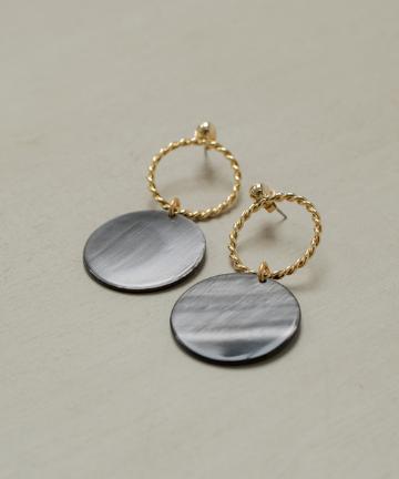 【a.v.max/エーヴィ・マックス】リングコンビピアス