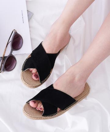 【WOMEN'S】スエード風クロスサンダル