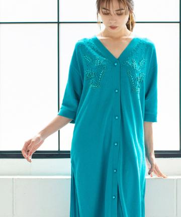 【MUVEIL(ミュベール)】ビーズ刺繍ニットワンピース