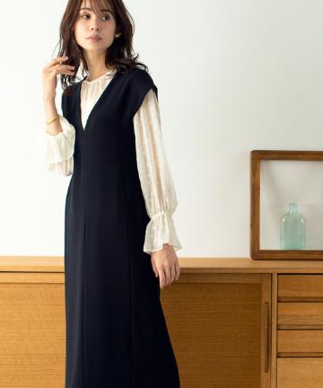 【手洗い可】トリアセ混Vネックナローワンピース