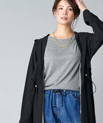 【落ち感のある素材が女性らしい】綾フードドロストコート