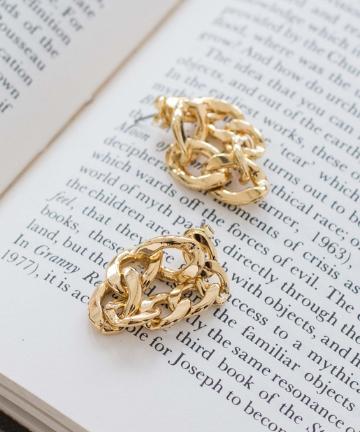 ダブルチェーンピアス