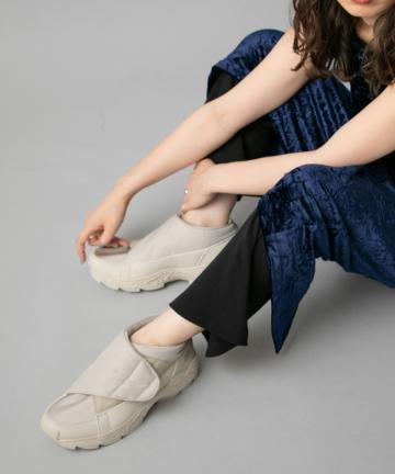 810s UNIVE