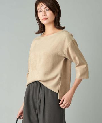 【《柔らかな風合いが女性らしい》手洗い可】フェイクスエードボートネックブラウス