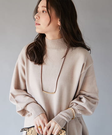 【コーディネートに馴染みやすい】スエード風ネックレス