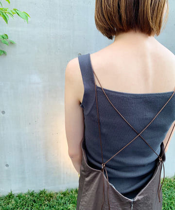 バッククロスキャミワンピース