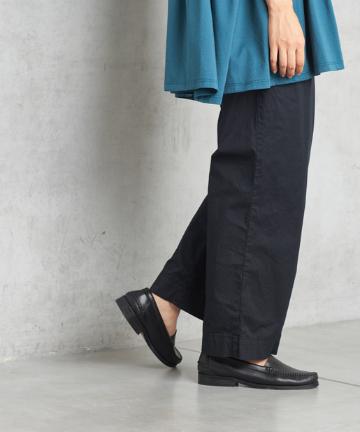 ５０コンパクトツイルストレッチゆったりパンツ