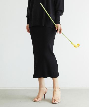 リブニットタイトスカート【オンラインストア限定商品】