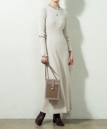 BACKカシュクールニットワンピース