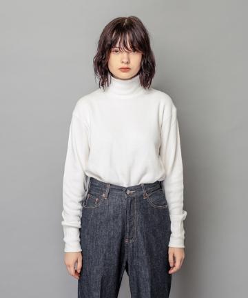 ハニカムメッシュタートルネックプルオーバー
