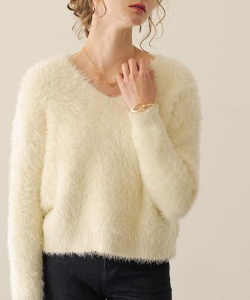 【WEB限定】フェザーVネックニット