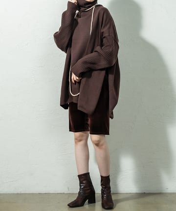 サイドスリットBIGタートルニット