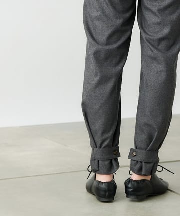 ストレッチツイル裾ベルトパンツ