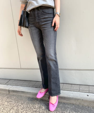 センタープレスデニムパンツ(BLACK)