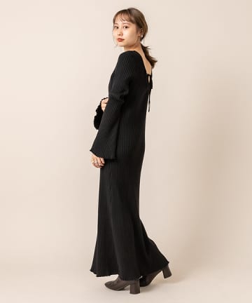 [mline]バックシャンニットワンピース