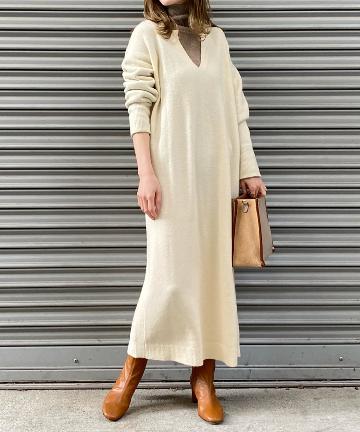 キーネックニットワンピース
