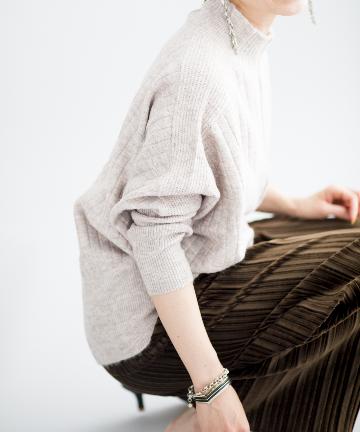 Thevon.(ゼヴォン) ふわふわドルマンチュニックニット