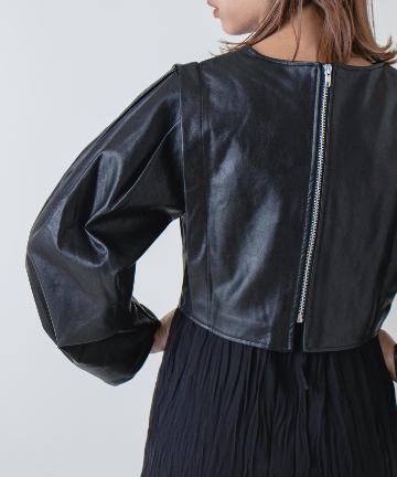 【GHOSPELL】Balanced Form Faux Leather Top