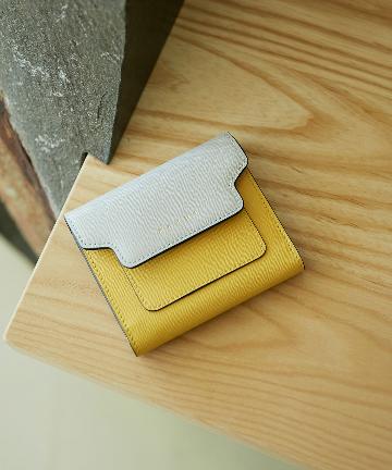 【MARNI】スクエアフラップウォレット