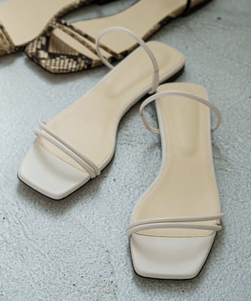 【2.718/ニーテンナナイチハチ】ストリングフラットサンダル