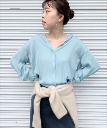 バンドカラーストライプブラウス