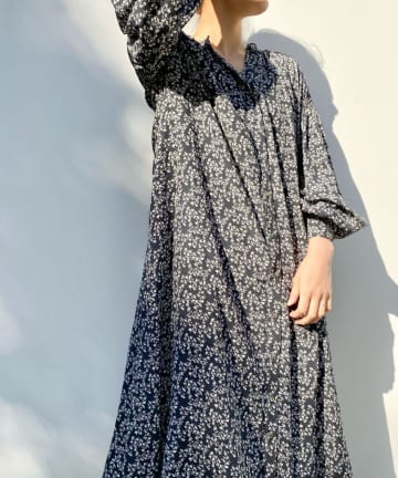 ギャザーパフスリーブプリントマキシワンピース