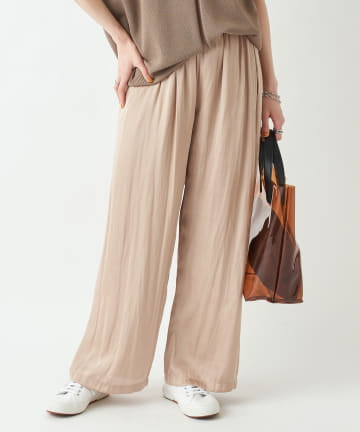 【微光沢で合わせやすい】サテンギャザーパンツ