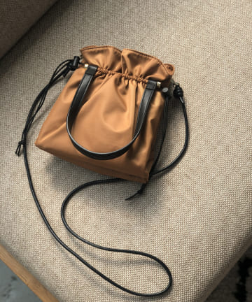 【Kiara(キアラ)】ミニ巾着ショルダーバッグ