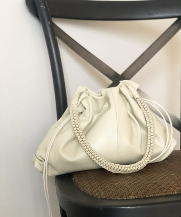 WEB限定【STORY(ストーリー)】ギャザーショルダーバッグ