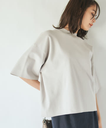 Tシャツライクニット