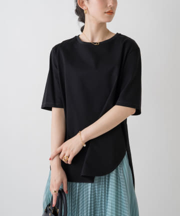 ラウンドTシャツ