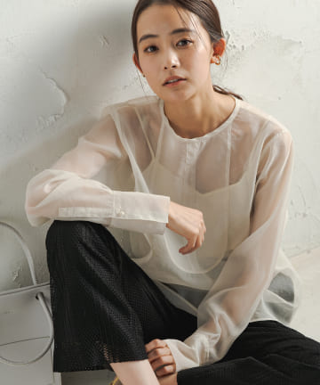 オーガンジーブラウス