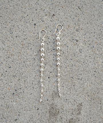 【PAZ COLLECTIVE/パズ コレクティブ】ドットピアス