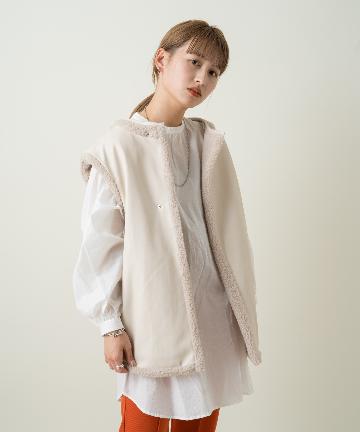 フェイクレザーリバボアベスト