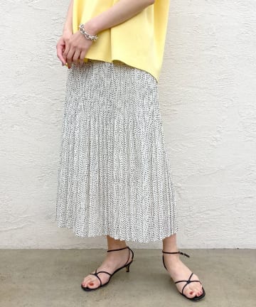 変形ドットプリーツスカート