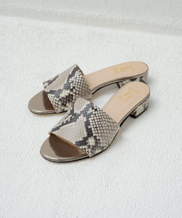 【Luca Grossi/ルーカグロッシ】パイソンフラットサンダル