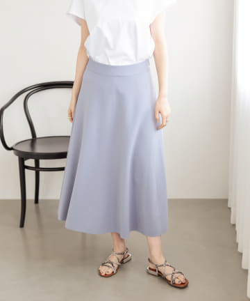 【柔らかな風合いが女性らしい】ポンチフレアスカート