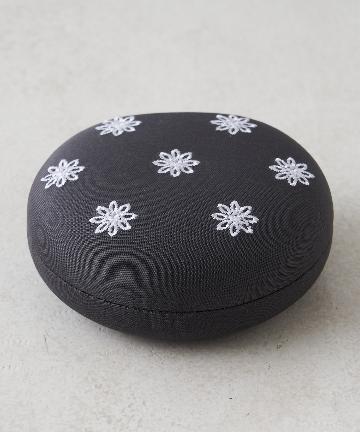 花刺繍アクセサリーケース