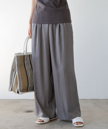 サテンワイドパンツ