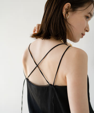 キャミソールブラウス