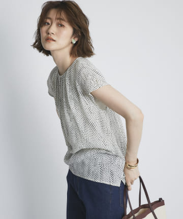 【スッキリ見えが叶う】ドットプリントフレンチブラウス