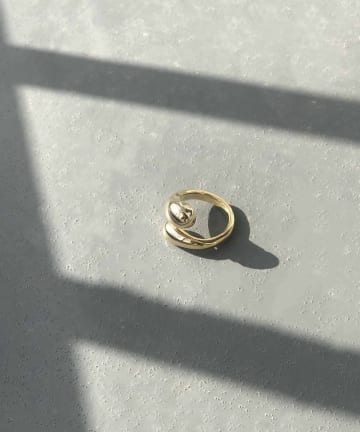 【手元を華やかに美しく】ボリュームモチーフリング