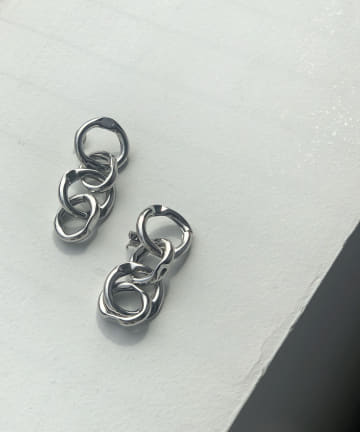 【小顔におしゃれ、役立つピアス】サークルチェーンピアス