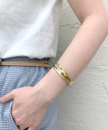 【WEB限定】細ウェーブバングル