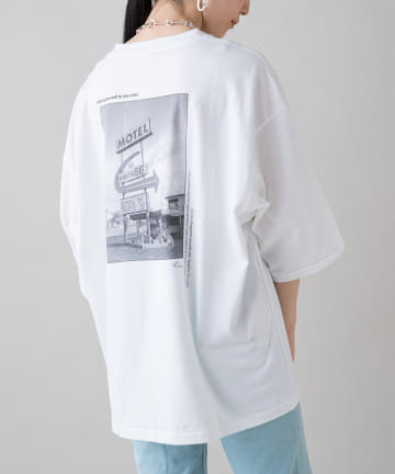 【+81BRANCA/ハチイチブランカ】Motel Photo Big Tシャツ